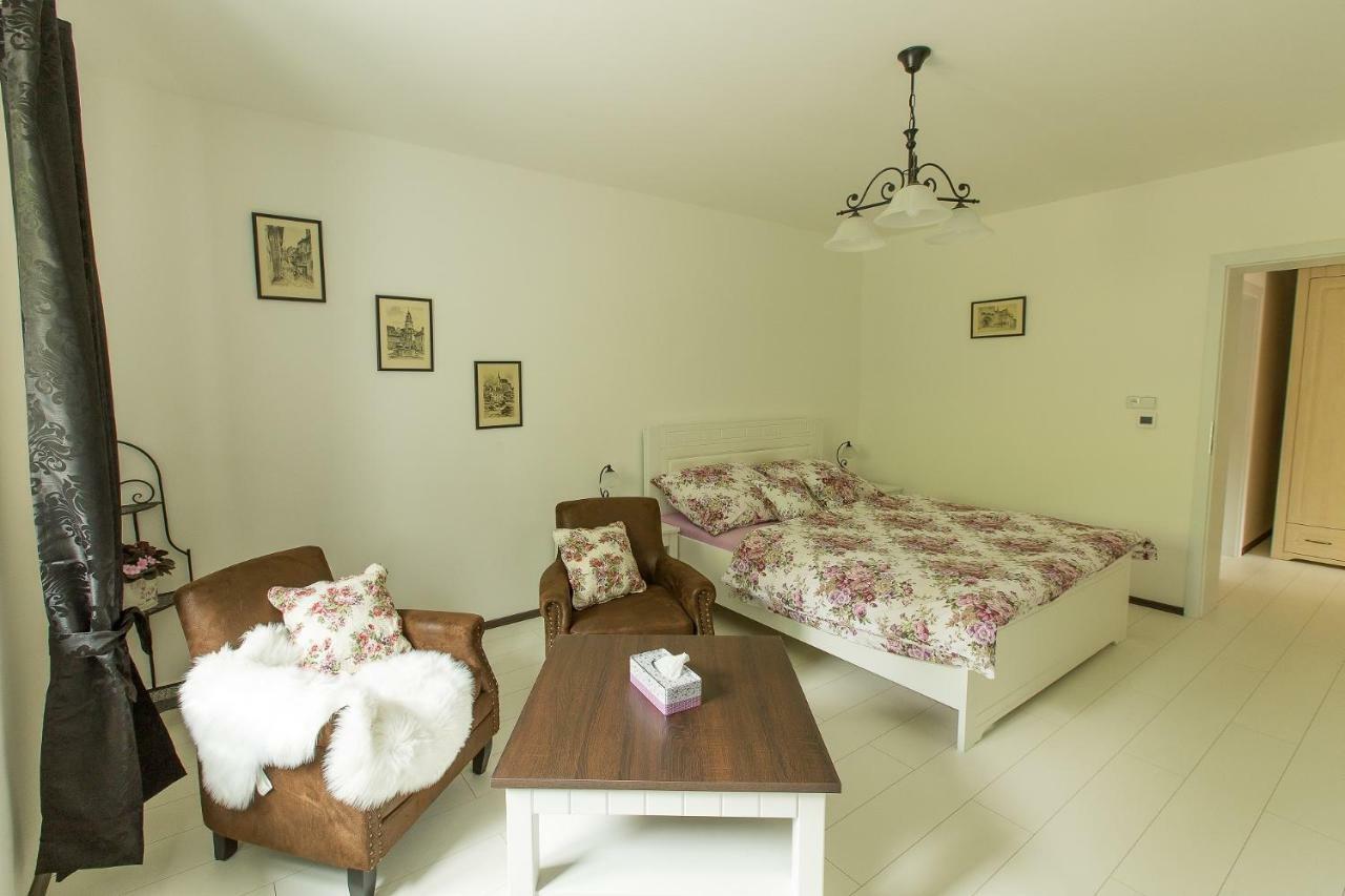 Český Krumlov Apartmany U Prochazku מראה חיצוני תמונה